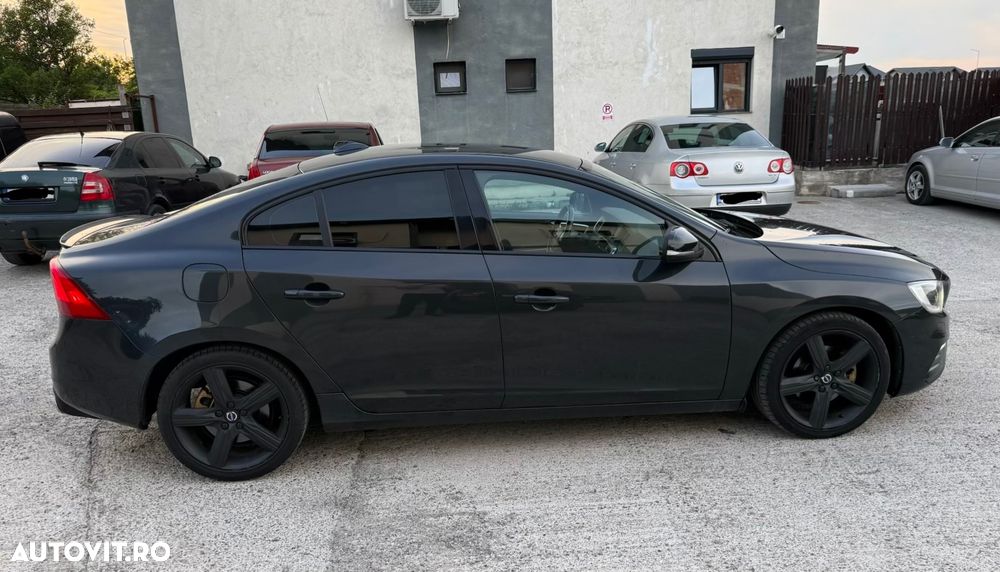 Volvo S60 D3 Geartronic RDesign - 3