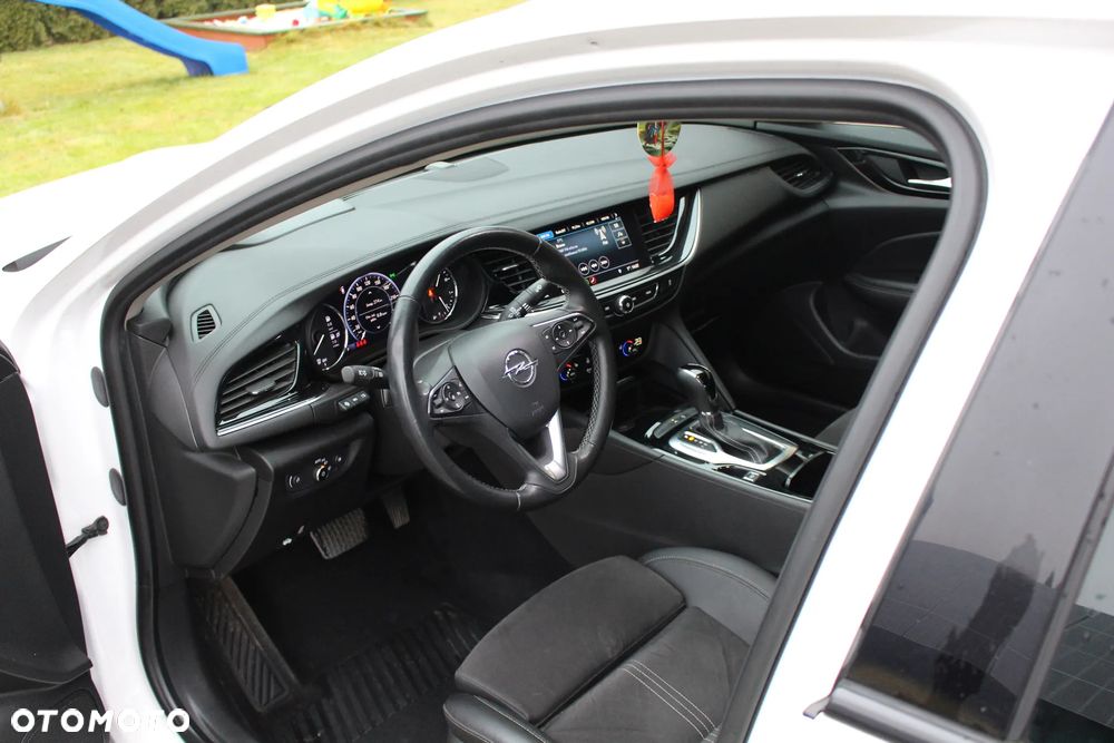 Opel Insignia 2.0 CDTI Exclusive S&S - 11