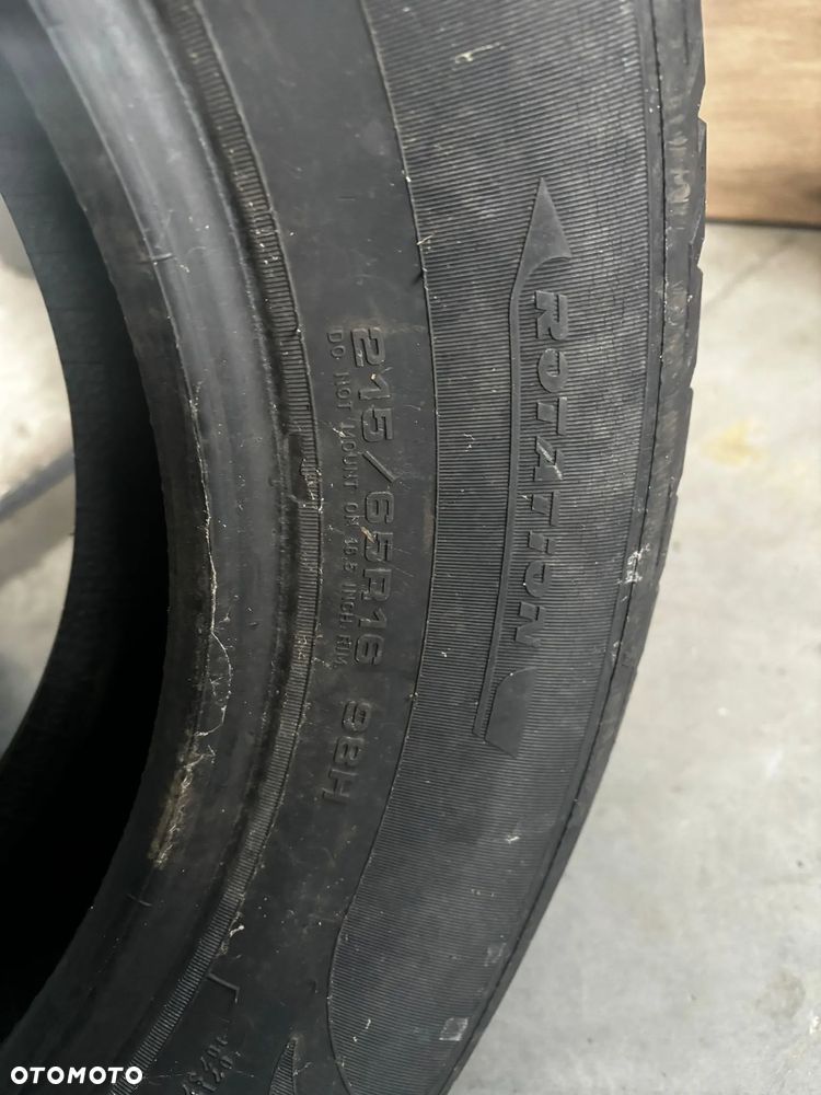 Opony zimowe - 215/65R16 - 4