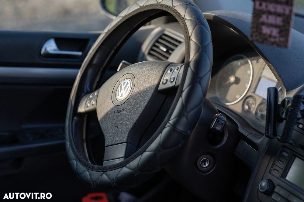 Volkswagen Golf - 13