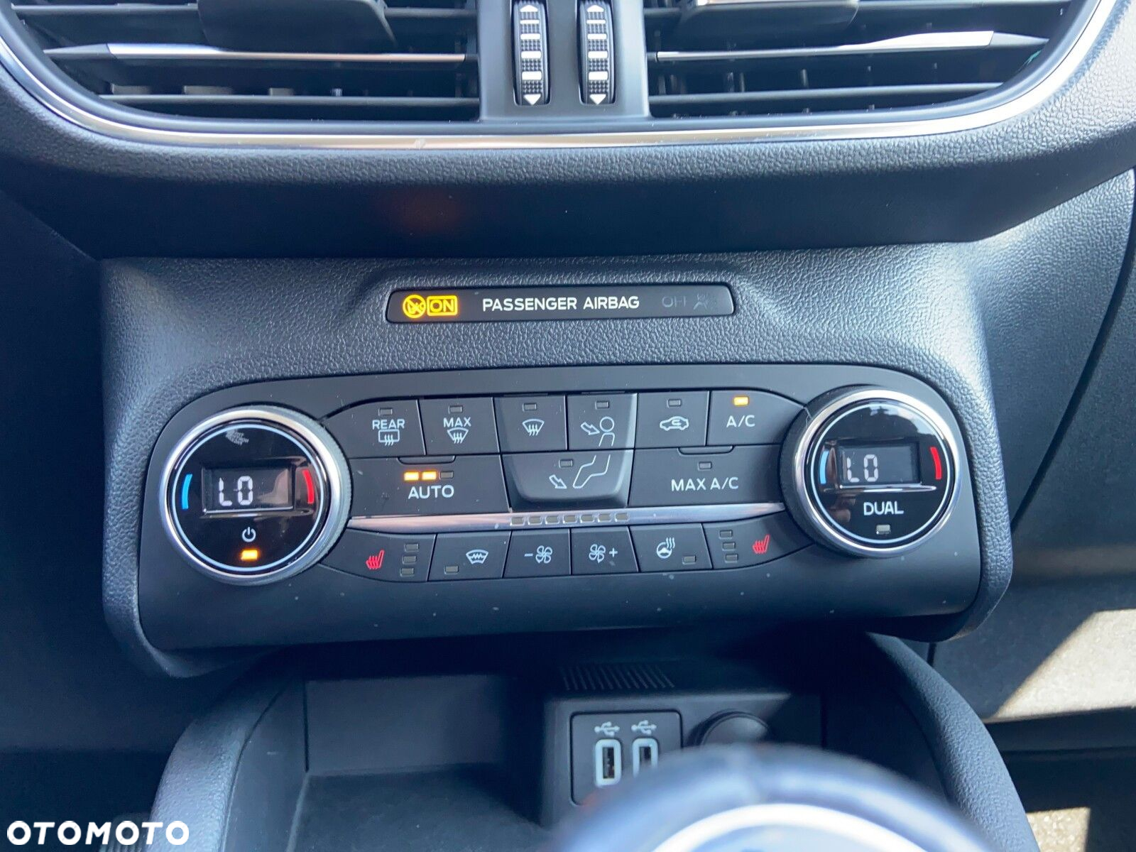 Ford Kuga 1.5 EcoBoost FWD Titanium - 22