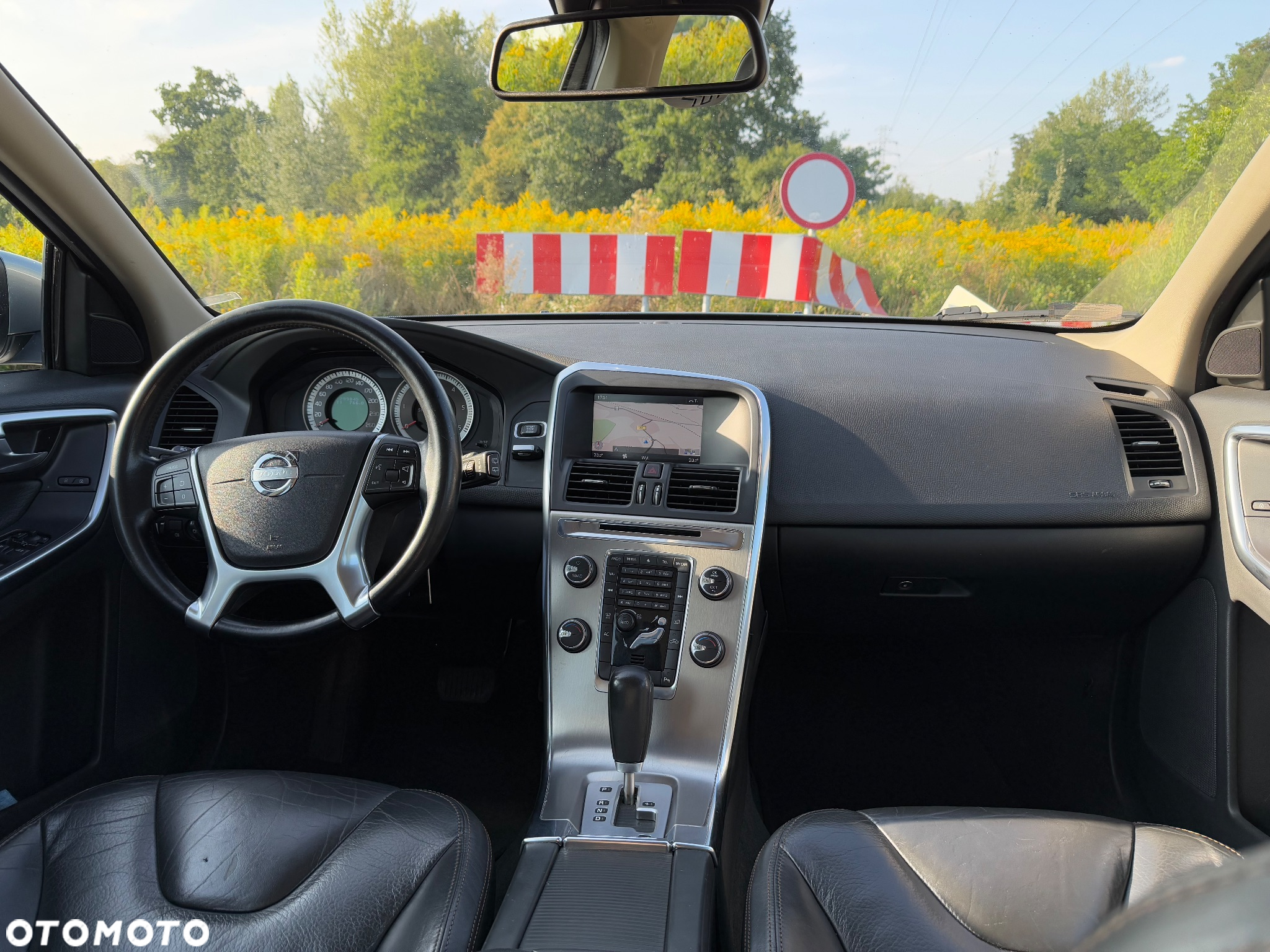 Volvo XC 60 D3 Momentum - 6