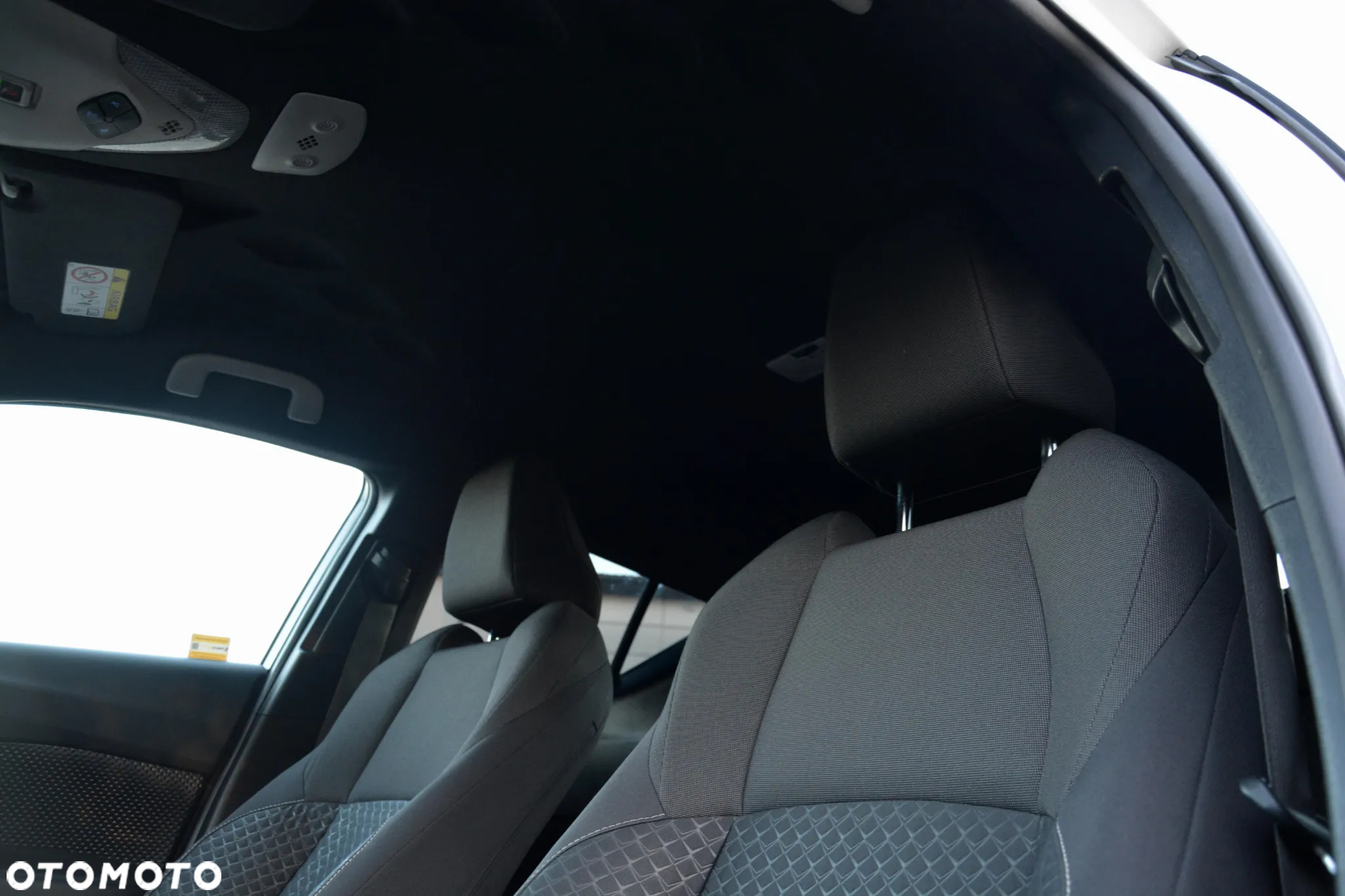 Toyota C-HR 1.8 Hybrid Comfort - 28