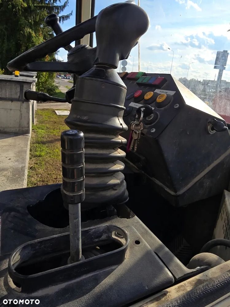 Liebherr L506 - 12