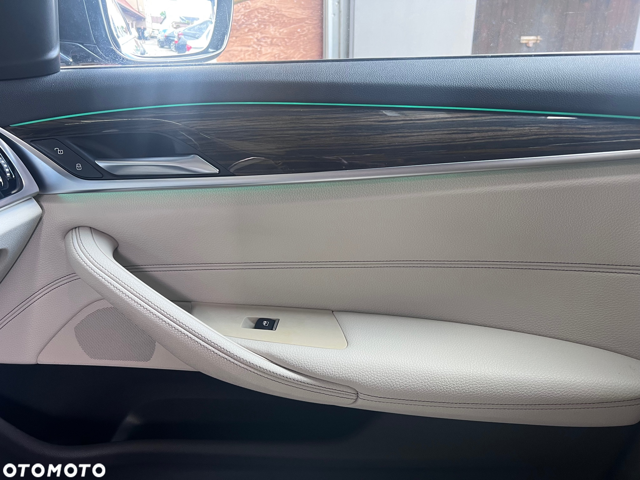 BMW Seria 5 520d Luxury Line - 27