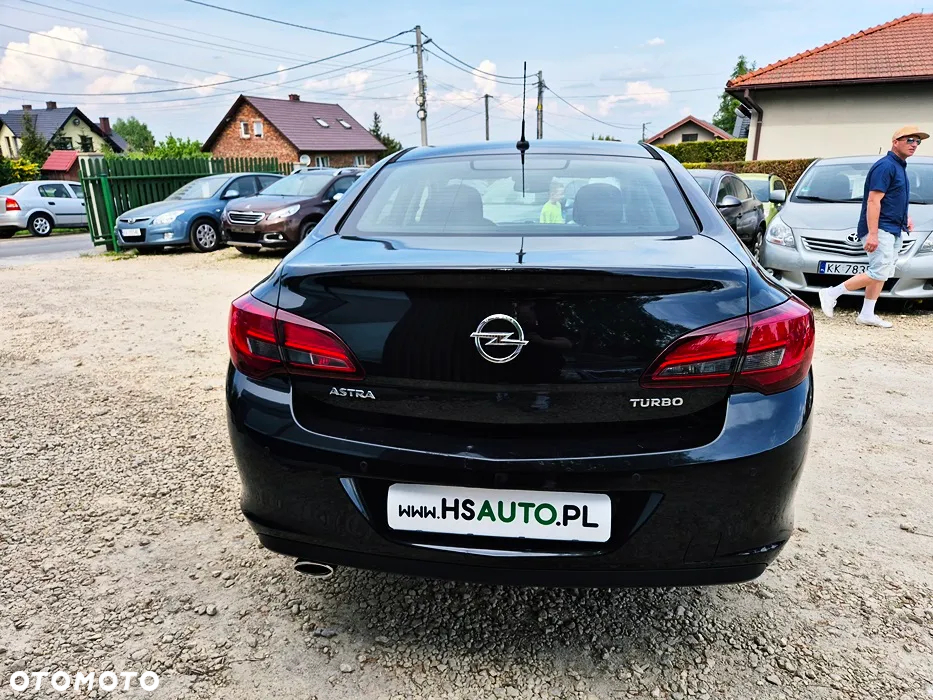 Opel Astra IV 1.4 T Business EU6 - 17