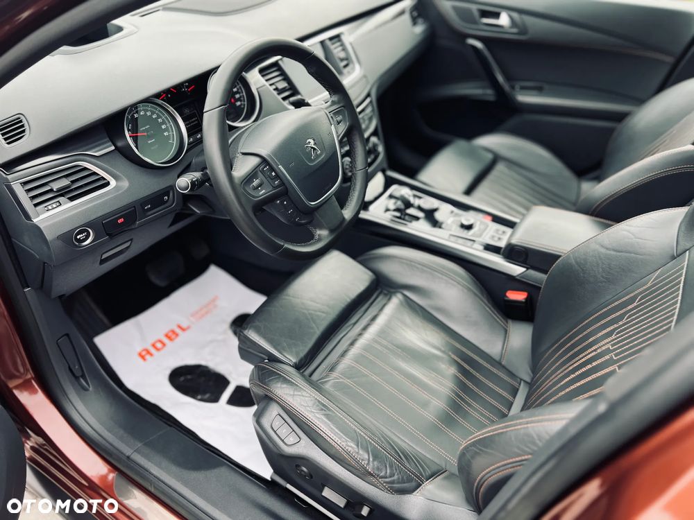 Peugeot 508 RXH Hybrid4 - 15