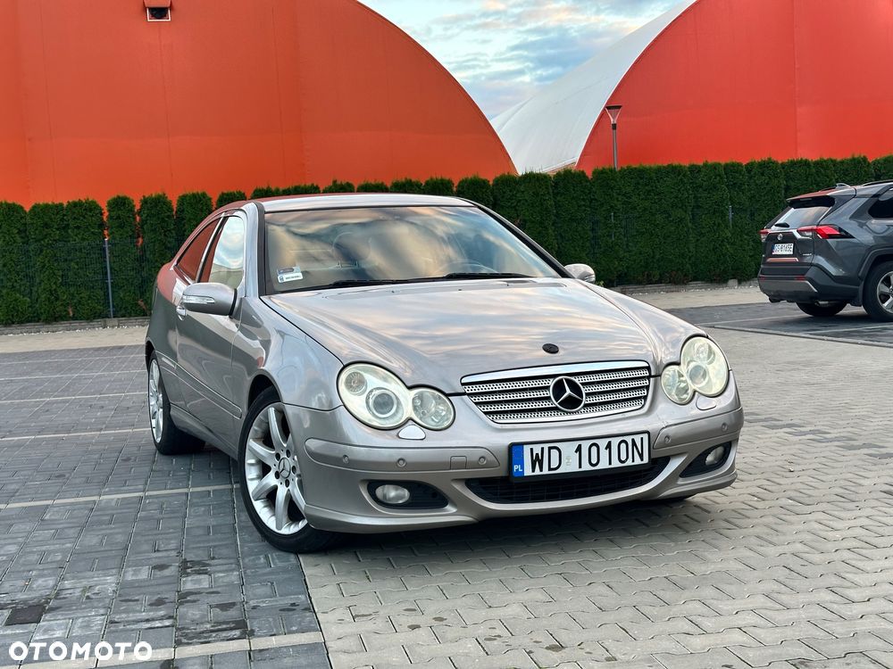Mercedes-Benz C-Class 2007 photo 3