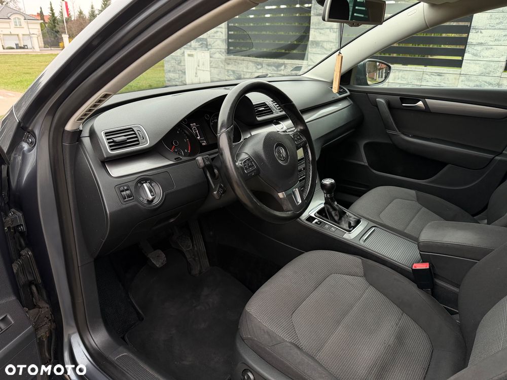 Volkswagen Passat 2.0 Blue TDI DPF Highline - 30