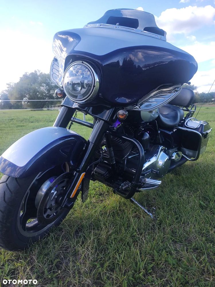 Harley-Davidson FLH Electra Glide - 9