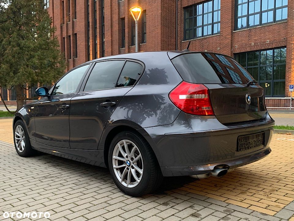 BMW Seria 1 120i - 15