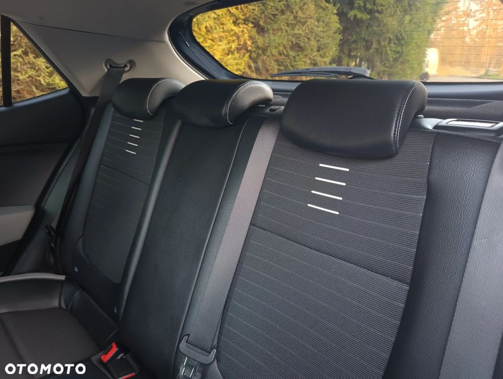 Kia Stonic 1.0 T-GDI DCT OPF Platinum Edition - 14