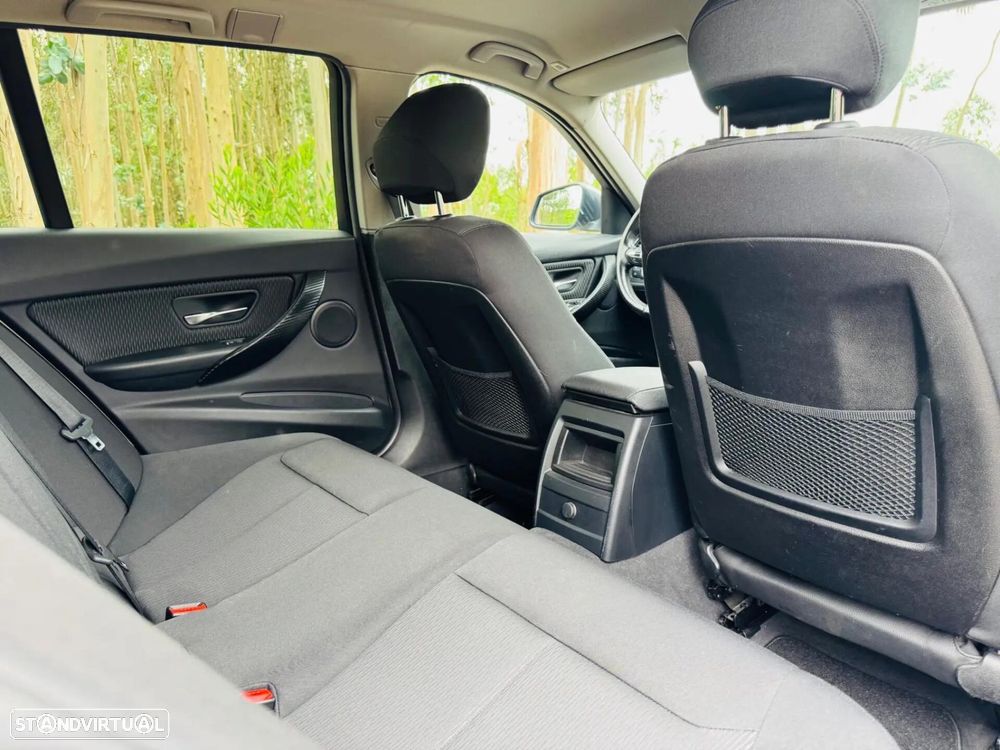 BMW 320 d Line Sport Shadow - 45
