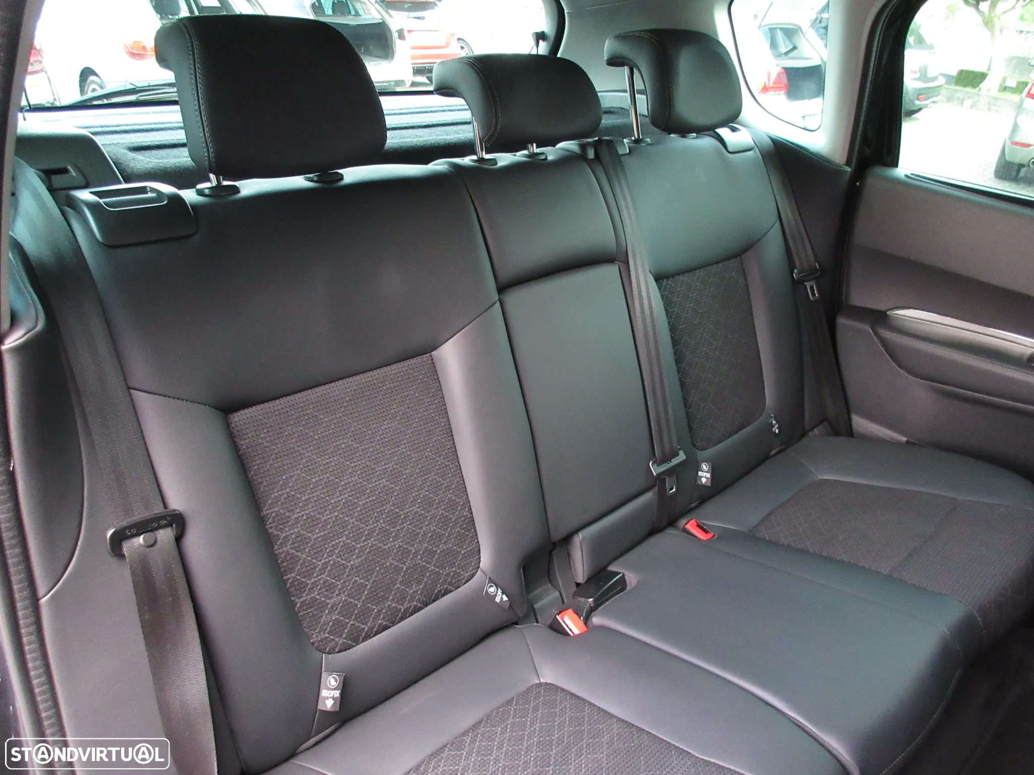 Peugeot 3008 1.6 BlueHDi Allure EAT6 - 33