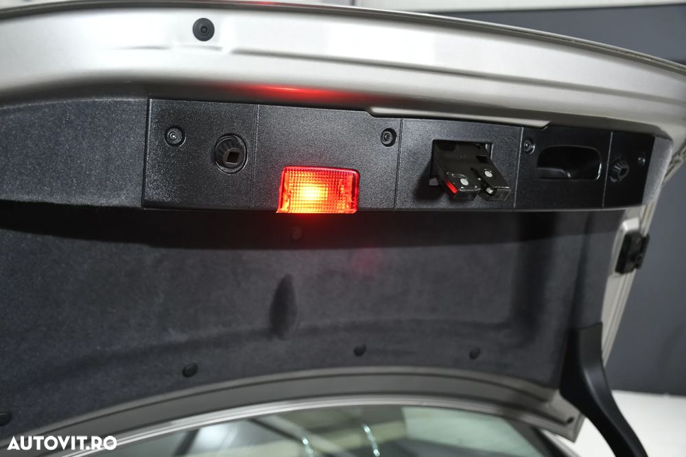 Mercedes-Benz CLS 320 CDI 7G-TRONIC - 22