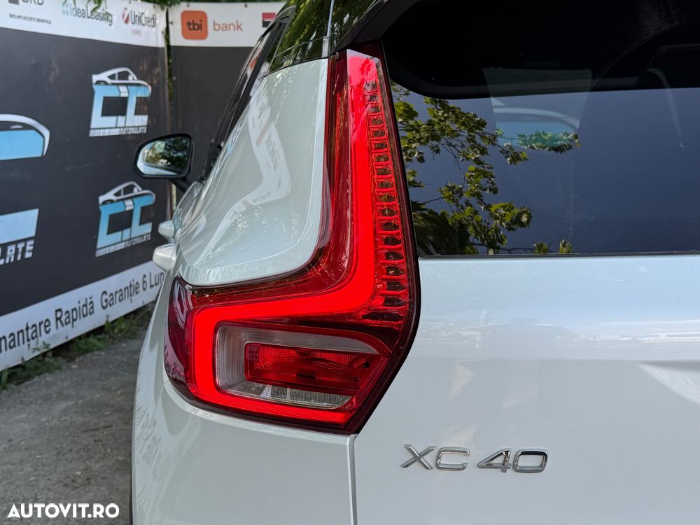 Volvo XC 40 D4 AWD R-Design - 28
