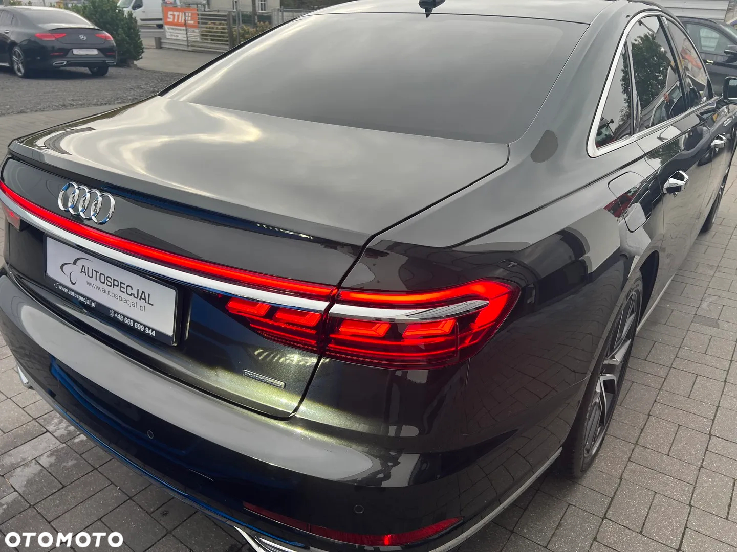 Audi A8 - 2