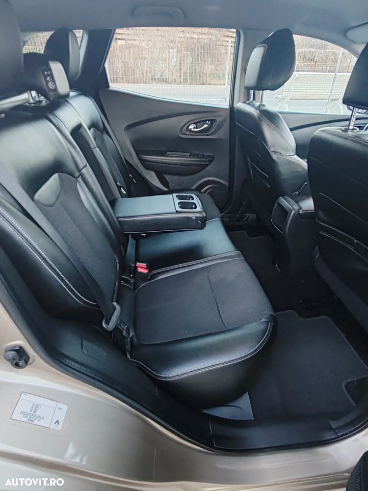 Ford Kuga 2.0 TDCi 2x4 Titanium - 10