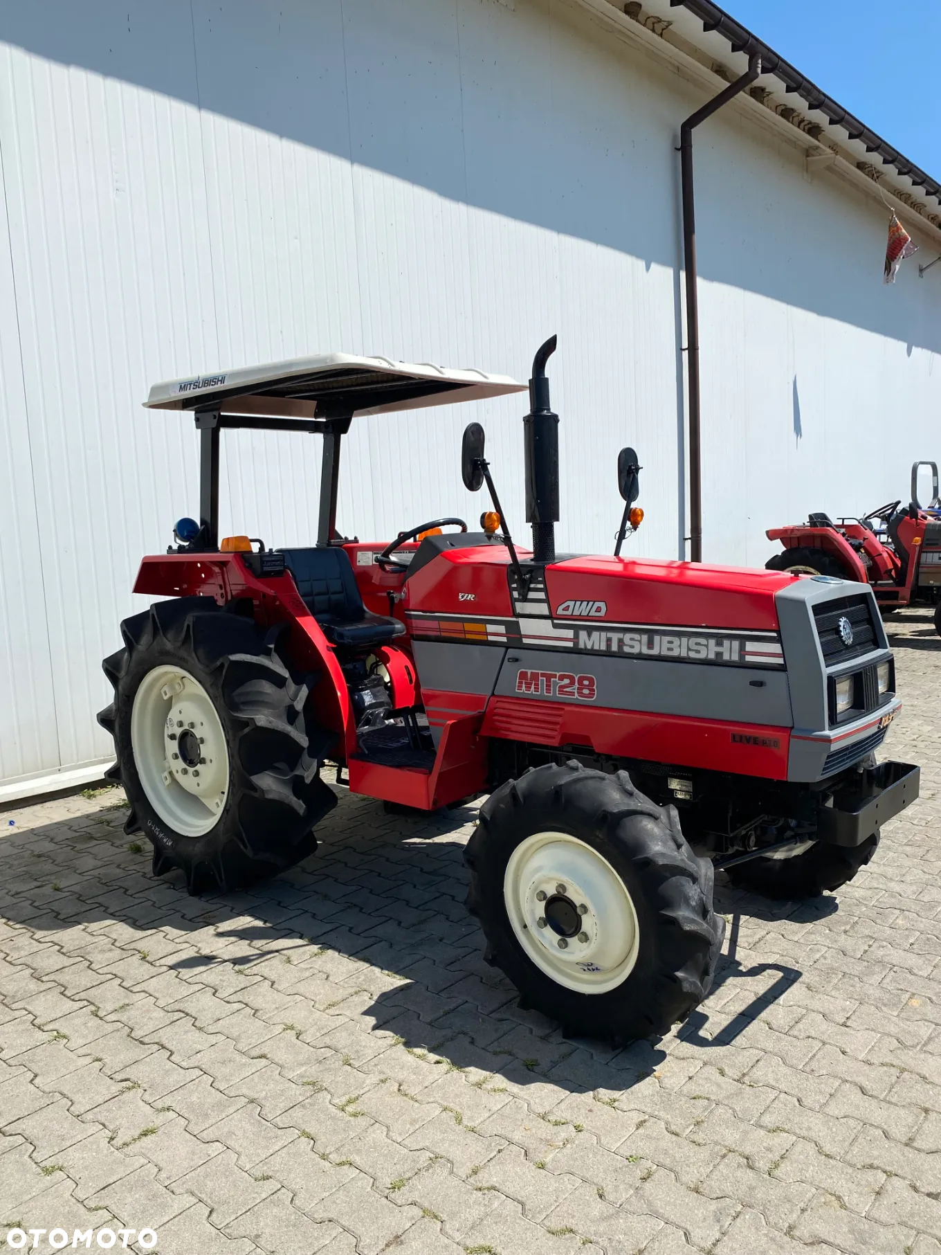 Mitsubishi MT28 - 6