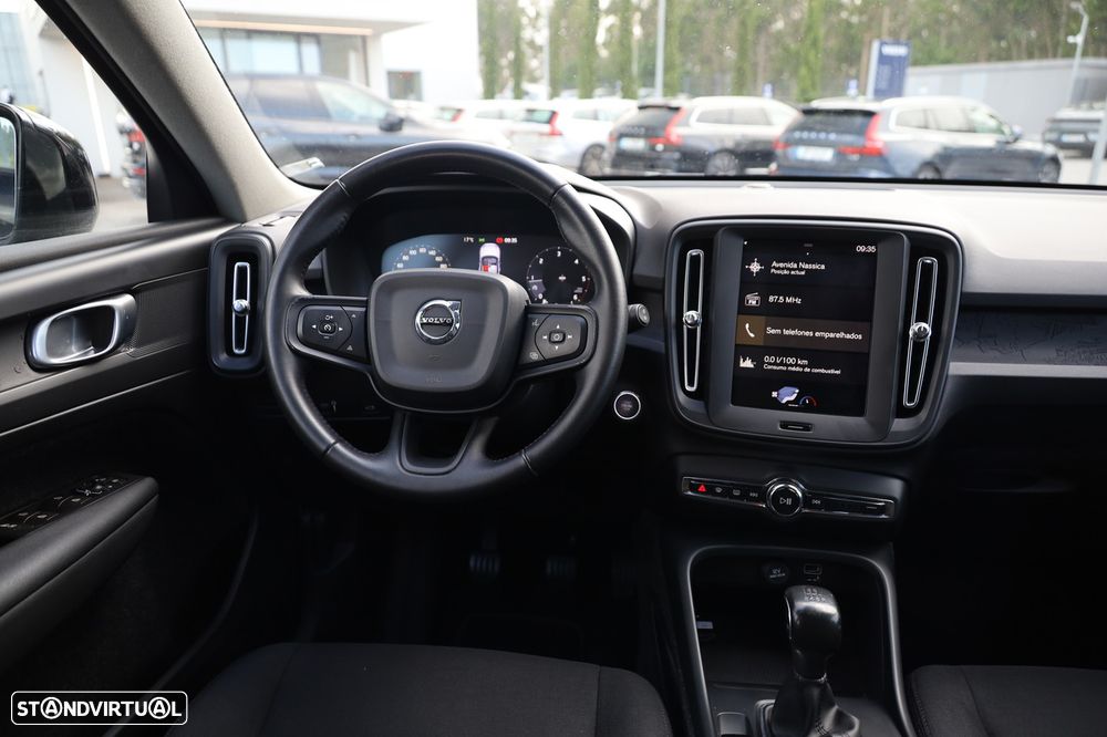 Volvo XC 40 2.0 D3 - 16
