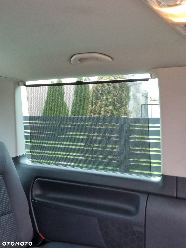 Volkswagen Multivan - 22