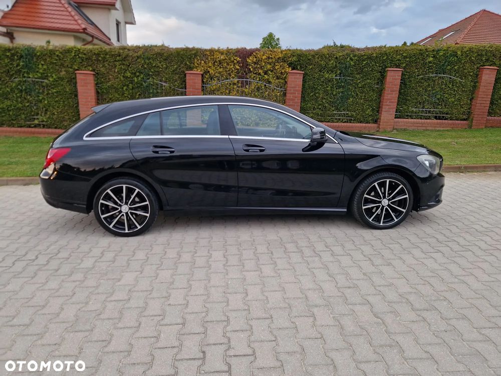Mercedes-Benz CLA 200 CDI 7G-DCT Urban - 19