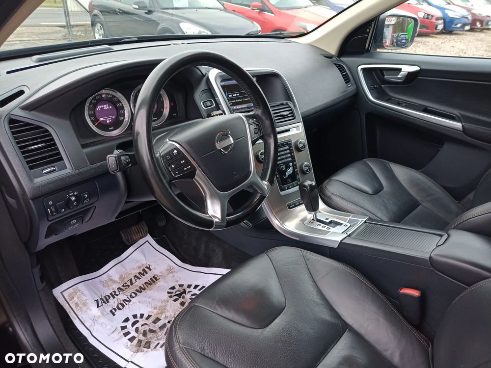 Volvo XC 60 D5 AWD Edition Pro - 11
