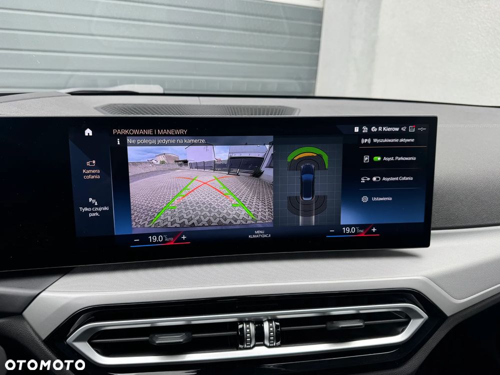 BMW Seria 3 318i Business Edition - 18