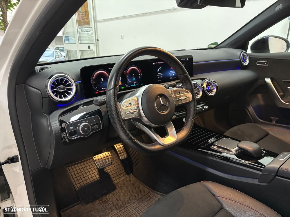 Mercedes-Benz A 250 e AMG Line - 7