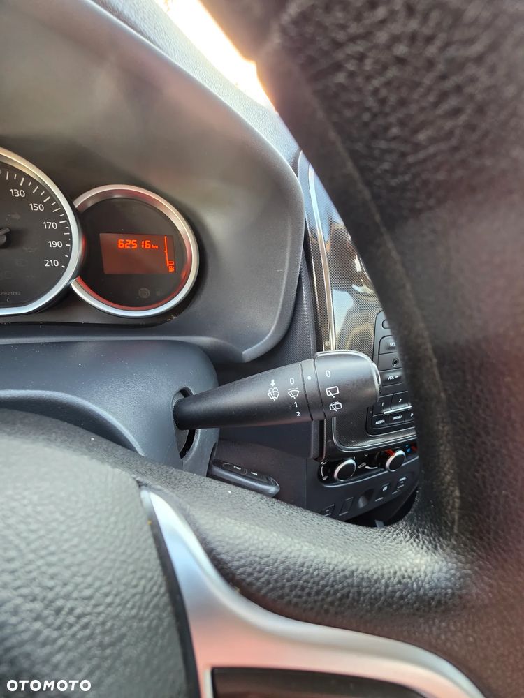Dacia Sandero SCe 75 Essentiel - 16