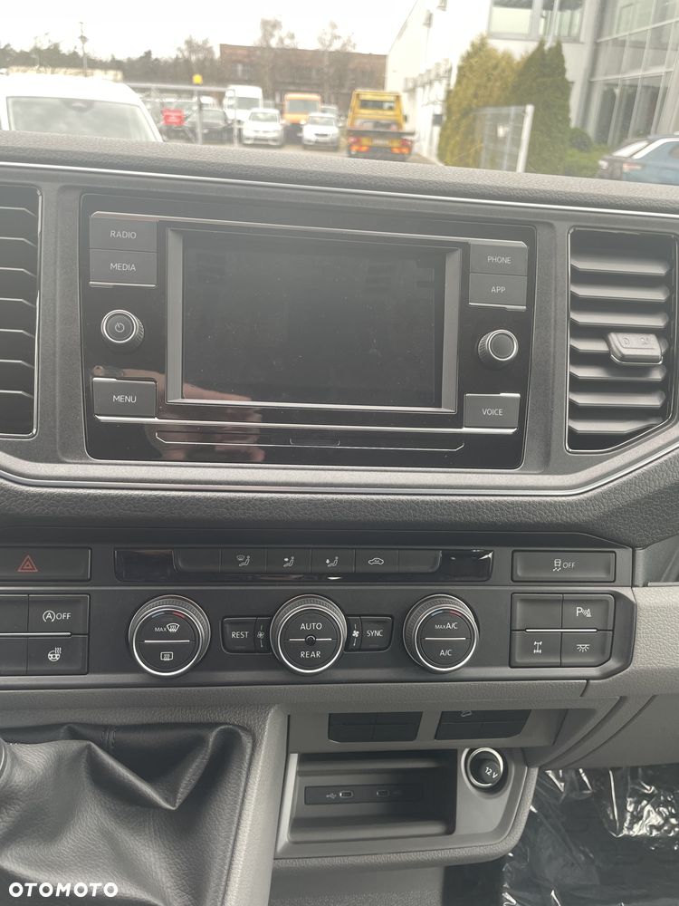 Volkswagen Crafter - 13