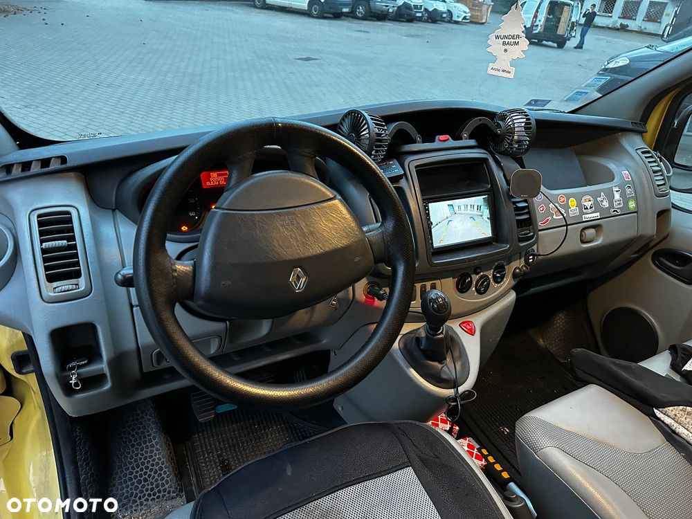 Renault Traffic - 10