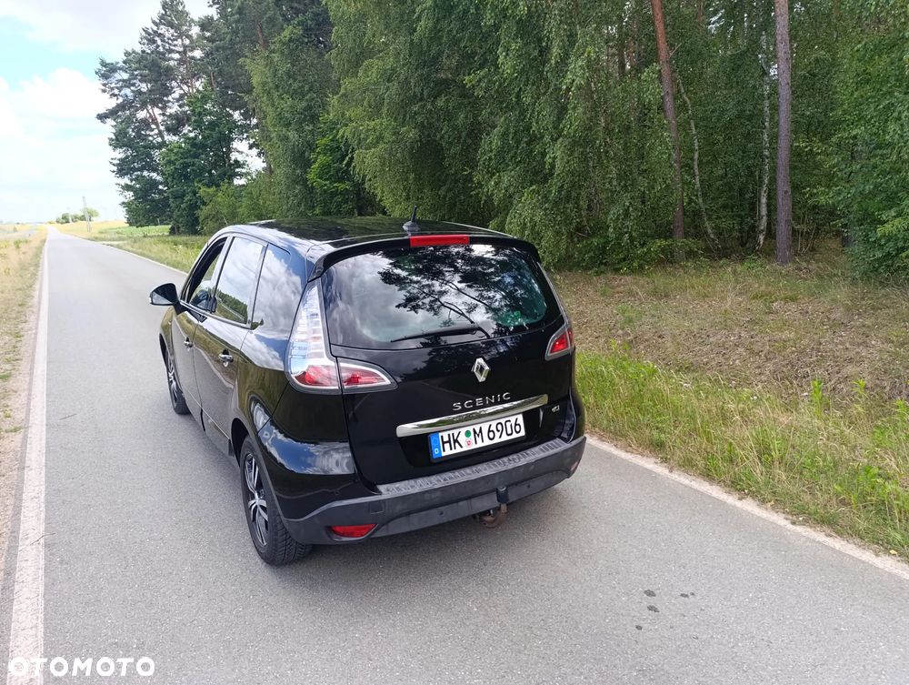 Renault Scenic 1.6 dCi Energy Bose - 11