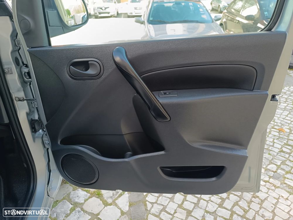 Renault Kangoo Express 1.5 Blue DCI 95CV 3 Lug. - 24