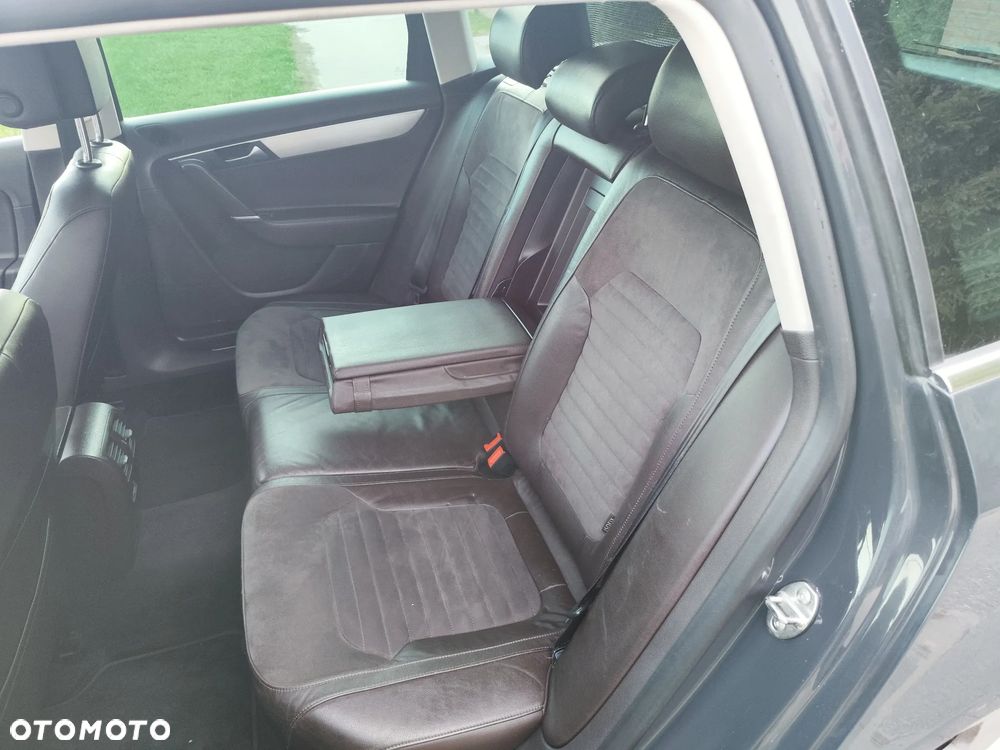 Volkswagen Passat - 23