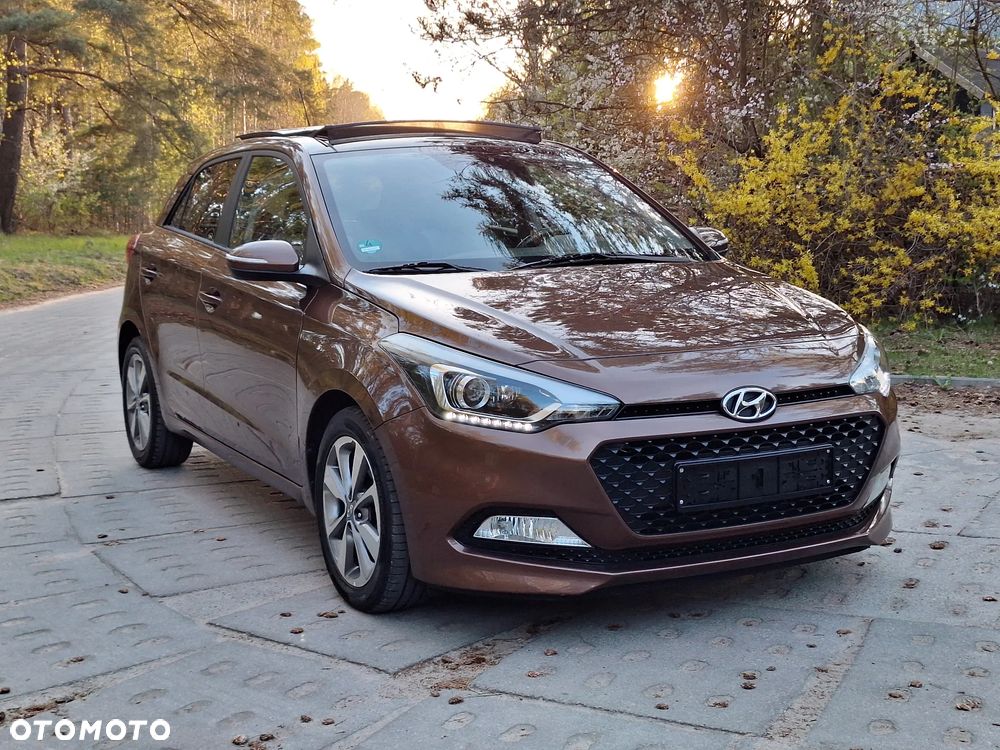 Hyundai i20 1.4 YES Gold - 2