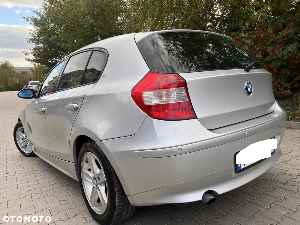 BMW Seria 1 120i - 9