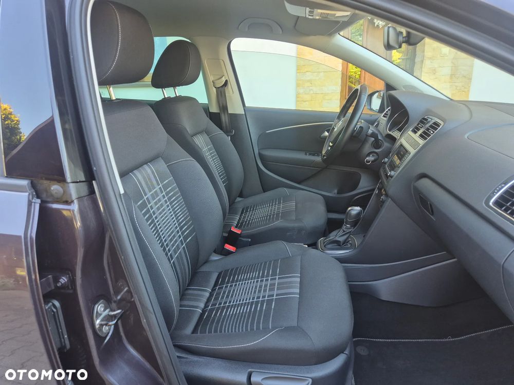 Volkswagen Polo 1.2 TSI Blue Motion Technology DSG Lounge - 12
