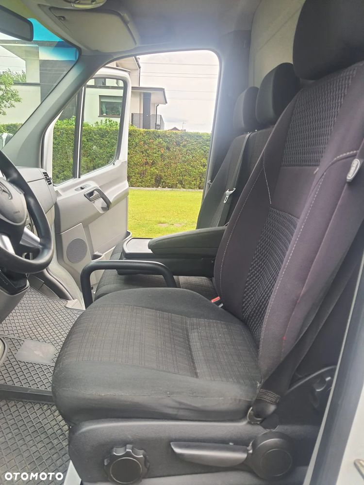 Mercedes-Benz Sprinter - 6