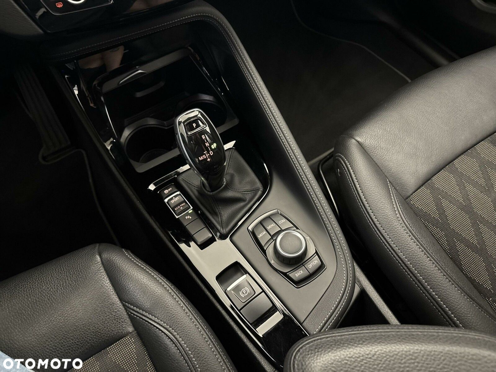 BMW X1 - 16