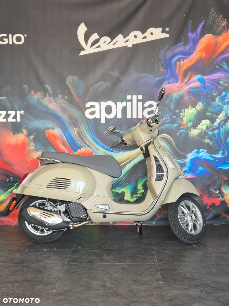 Vespa GTS - 5