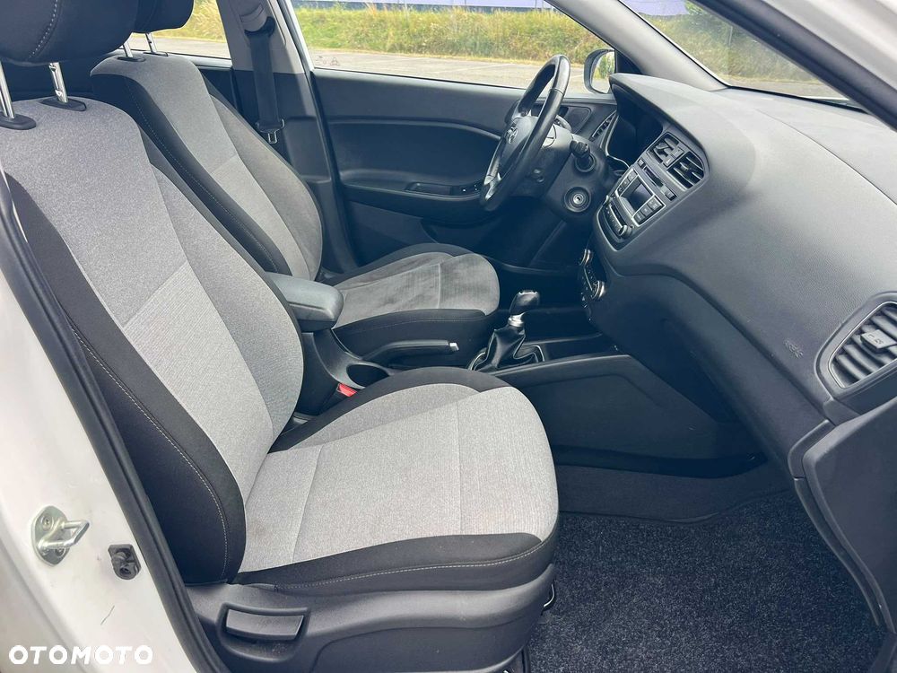 Hyundai i20 - 5