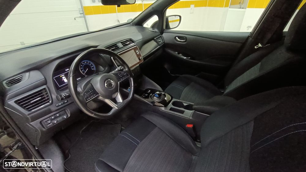 Nissan Leaf - 9