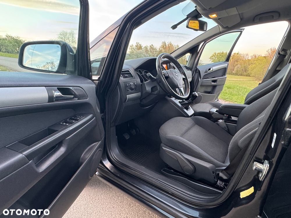 Opel Zafira 1.8 Family - 26