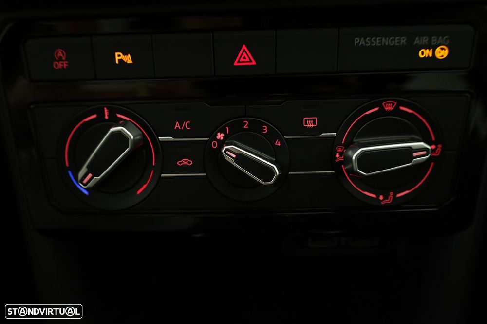VW T-Cross 1.0 TSI Life - 12
