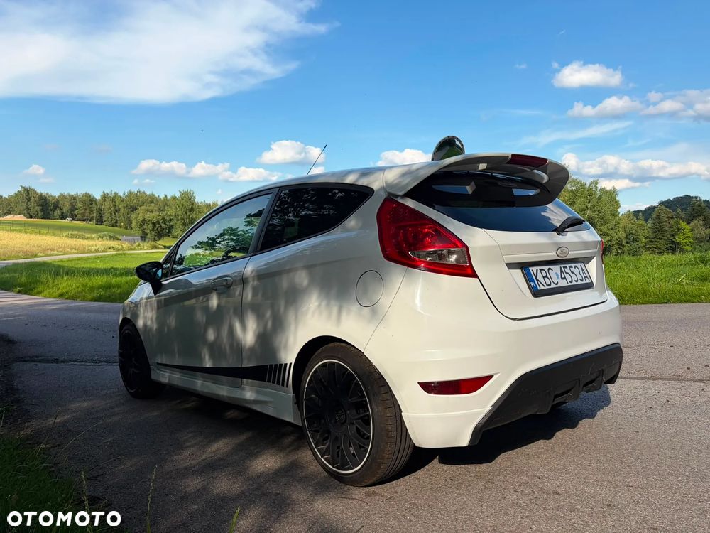 Ford Fiesta 1.6 Ti-VCT Sport - 4