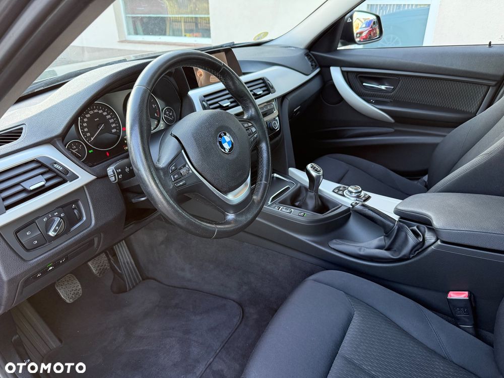 BMW Seria 3 - 10