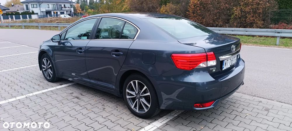 Toyota Avensis 2.0 Sol plus MS - 3