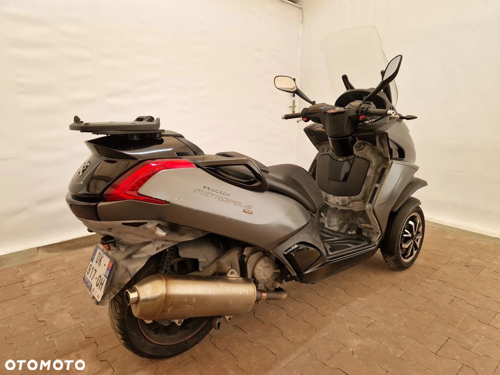 Peugeot Metropolis - 10