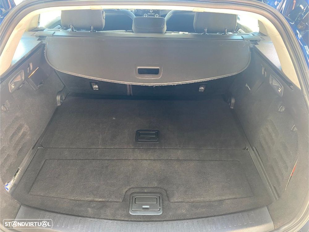 Renault Mégane Sport Tourer - 19